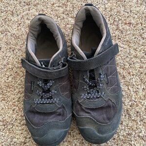 Merrell Bare Steps Alpine Sneaker, size 3